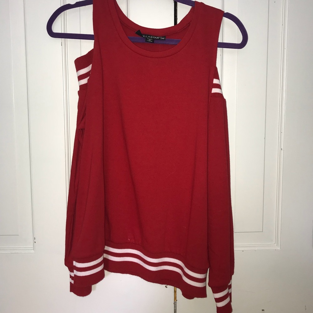 New red cold shoulder shirt